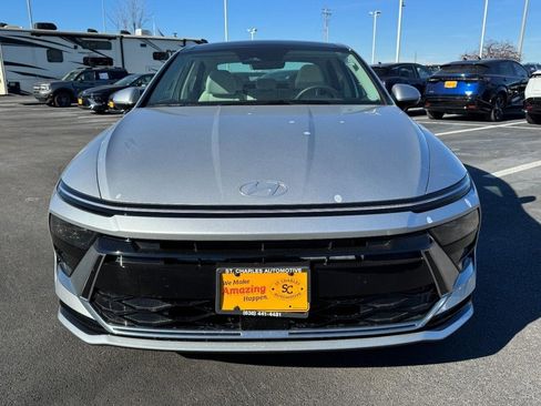 Certified 2024 Hyundai Sonata SEL w/ Convenience Package image 9