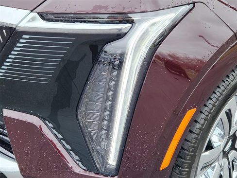 New 2025 Cadillac Escalade IQ Luxury 2 w/ LPO, Radiant Package image 5