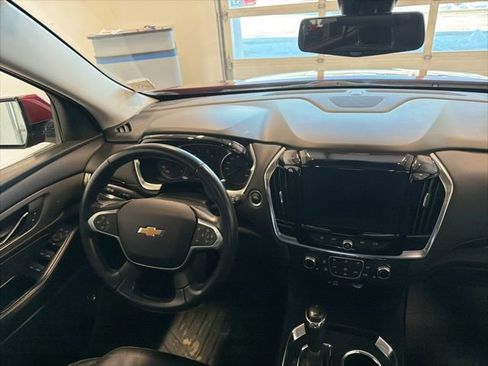 Used 2020 Chevrolet Traverse LT w/ LT Premium Package image 26