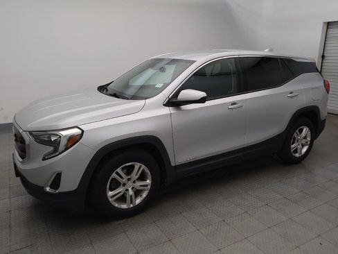 Used 2020 GMC Terrain SLE FWD image 2