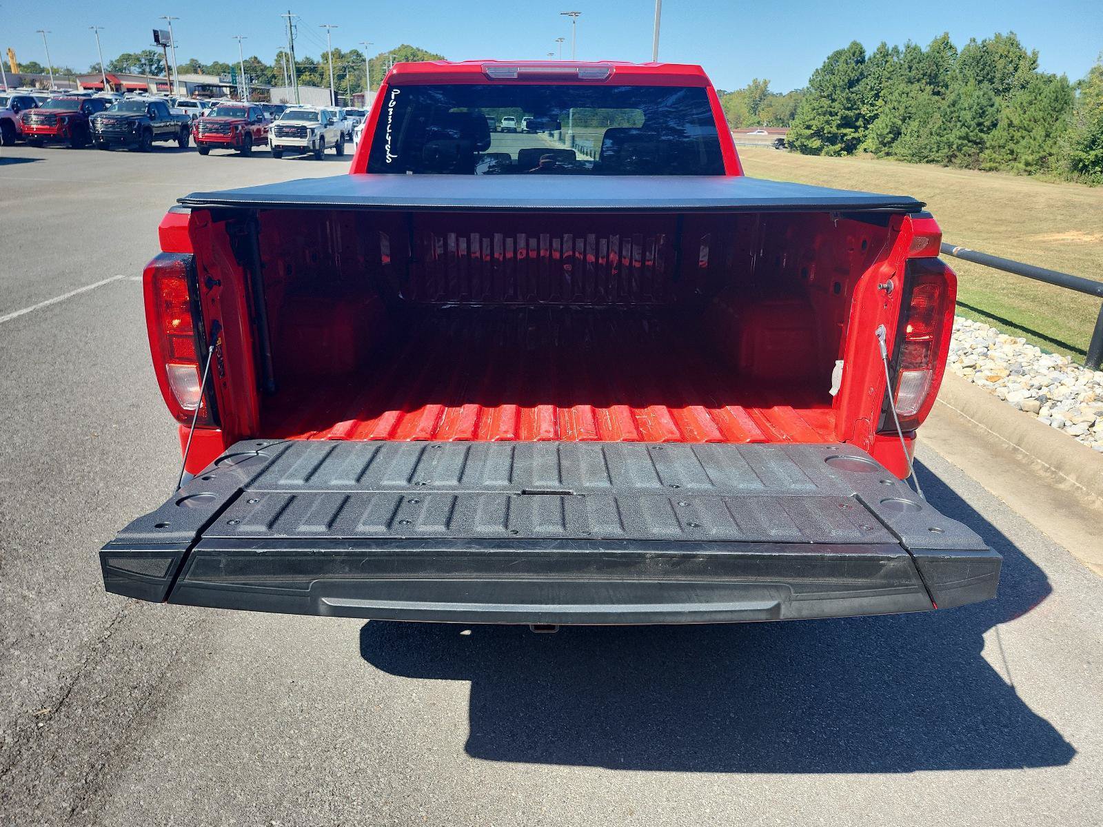 Used 2023 GMC Sierra 1500 SLE AWD/4WD image 9