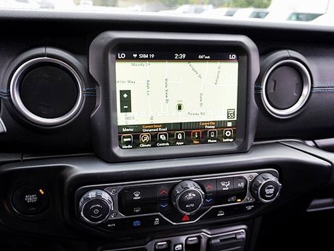 Used 2021 Jeep Wrangler Unlimited Rubicon 4xe image 28