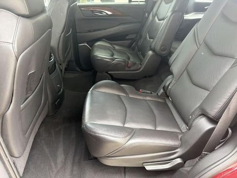 Used 2020 Cadillac Escalade Premium Luxury AWD/4WD image 21