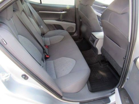 Used 2021 Toyota Camry LE FWD image 14