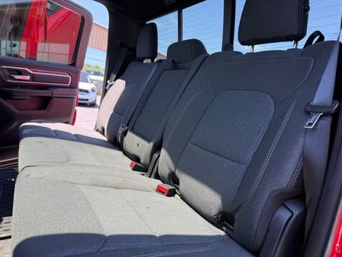 Used 2020 RAM 1500 Big Horn AWD/4WD image 32