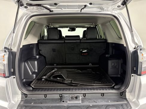 Used 2023 Toyota 4Runner TRD Off-Road Premium w/ Moonroof Package AWD/4WD image 24