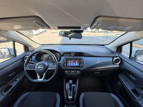 Used 2025 Nissan Versa SV FWD image 32