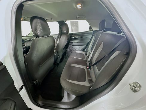 Used 2024 Chevrolet TrailBlazer LS image 26