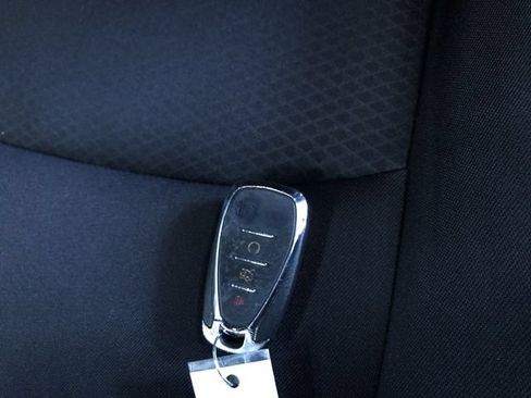 Used 2019 Chevrolet Malibu LT FWD image 32