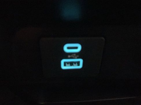 Used 2020 Ford F250 XLT image 25