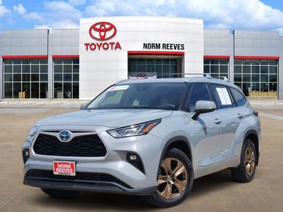 Used 2023 Toyota Highlander Bronze Edition