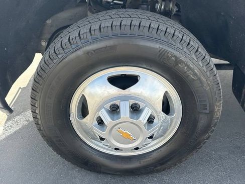 Used 2020 Chevrolet Silverado 3500 LTZ w/ LTZ Plus Package AWD/4WD image 15