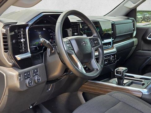 Used 2023 Chevrolet Silverado 1500 LT Trail Boss w/ Protection Package image 9