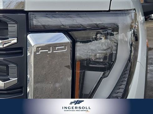 Used 2024 GMC Sierra 3500 SLE w/ SLE Convenience Package image 12