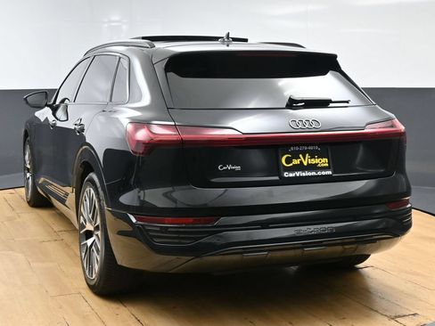 Used 2024 Audi Q8 e-tron Premium Plus w/ Premium Plus Package AWD/4WD image 7