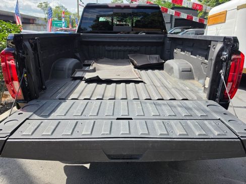 Used 2022 GMC Sierra 2500 Denali AWD/4WD image 10