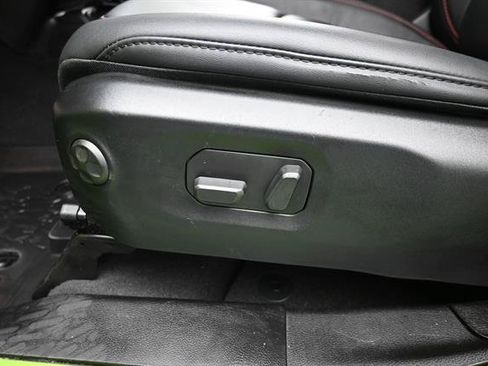 Used 2025 Jeep Gladiator Rubicon AWD/4WD image 7