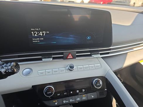 New 2026 Hyundai Elantra Limited FWD image 28