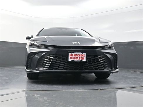New 2026 Toyota Camry SE image 28