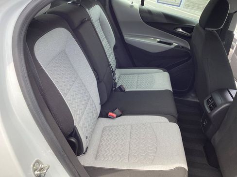 Used 2024 Chevrolet Equinox LS FWD image 18