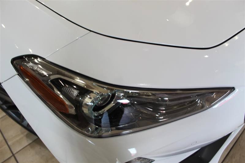 Used 2019 Genesis G70 2.0T Advanced w/ Elite Package RWD image 10