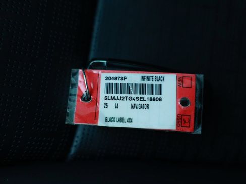 Used 2025 Lincoln Navigator Black Label AWD/4WD image 45
