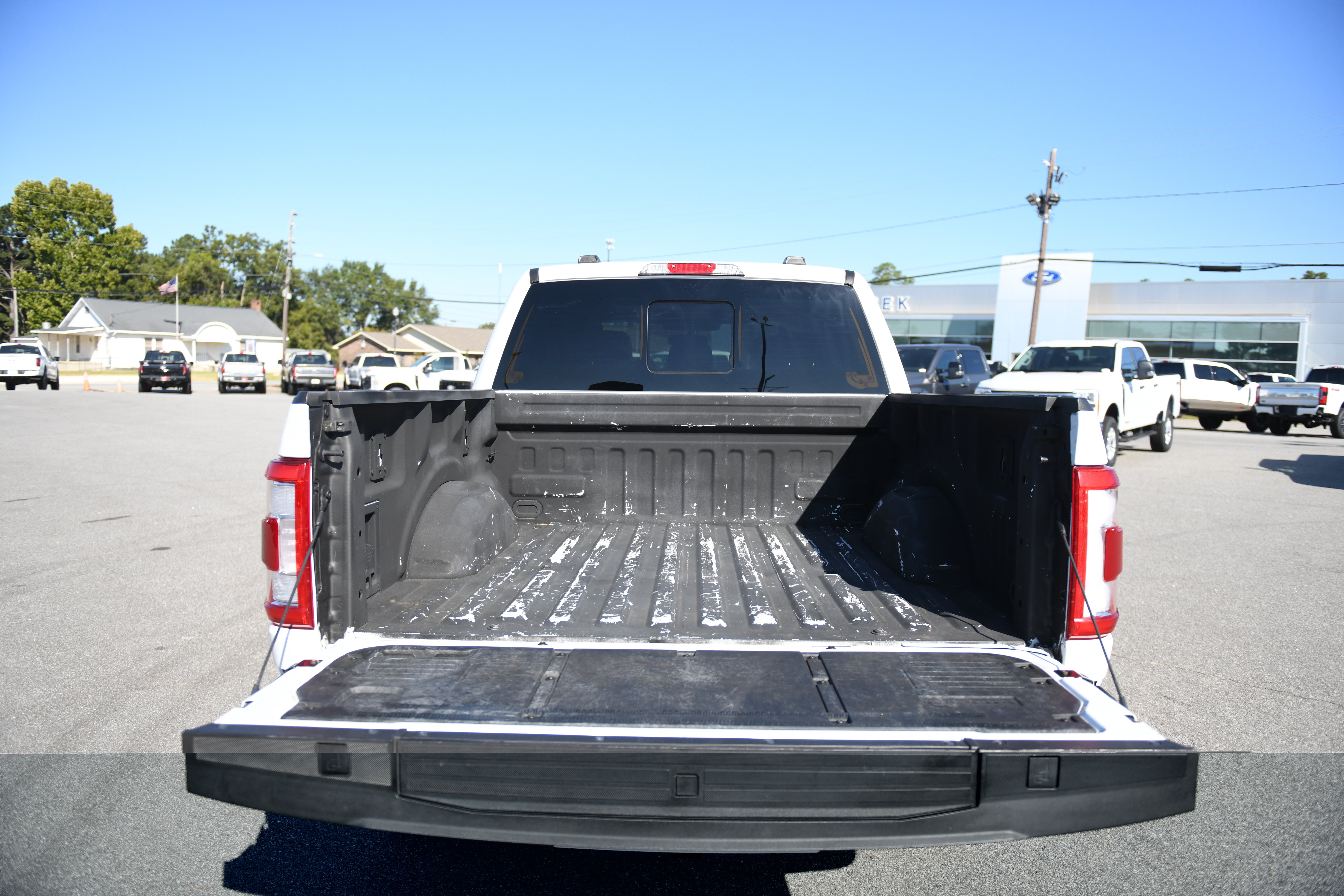 Used 2023 Ford F150 Lariat w/ Equipment Group 502A High AWD/4WD image 9