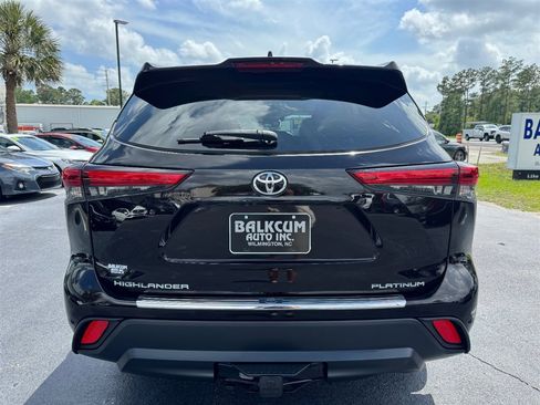 Used 2020 Toyota Highlander Platinum FWD image 7