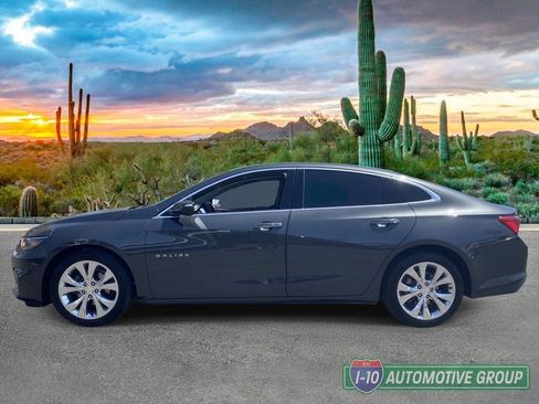 Used 2017 Chevrolet Malibu Premier w/ Driver Confidence Package FWD image 6