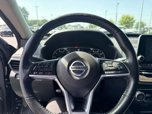 Used 2020 Nissan Altima 2.5 SL FWD image 16