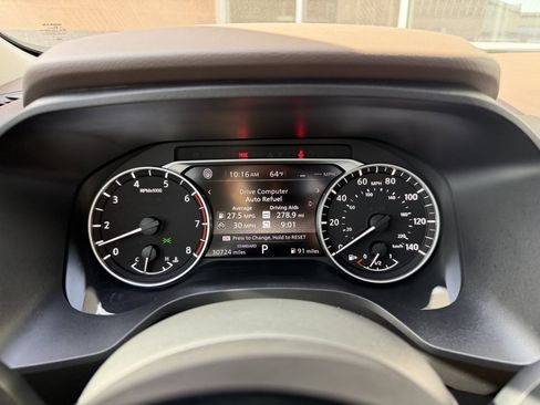 Used 2023 Nissan Rogue SV w/ SV Premium B Package image 18