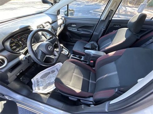 Used 2023 Nissan Versa SR w/ Trunk Package image 24