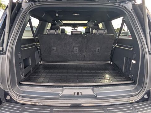 Used 2023 Ford Expedition Max Limited image 10