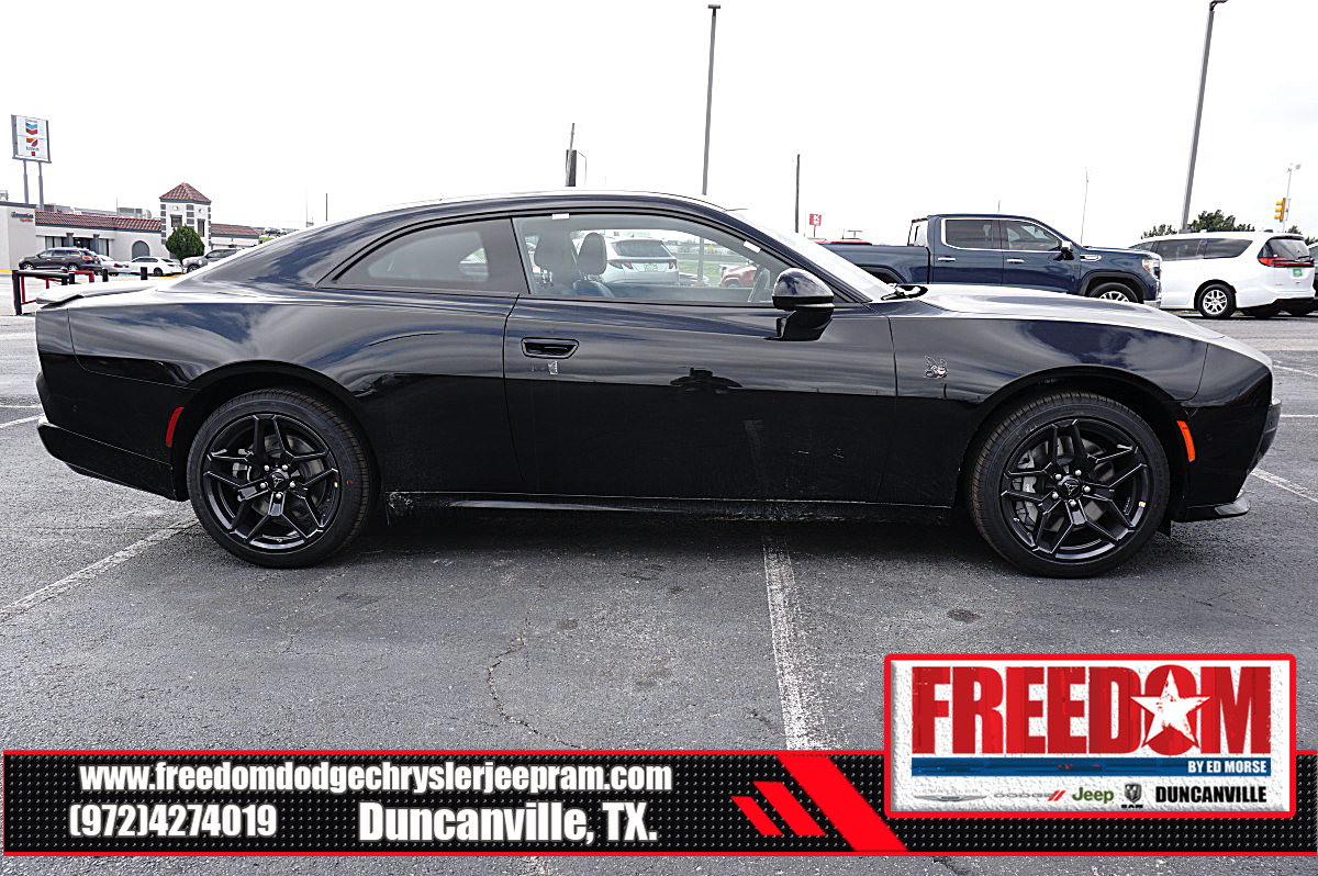 New 2026 Dodge Charger Scat Pack w/ Blacktop Package AWD/4WD image 6