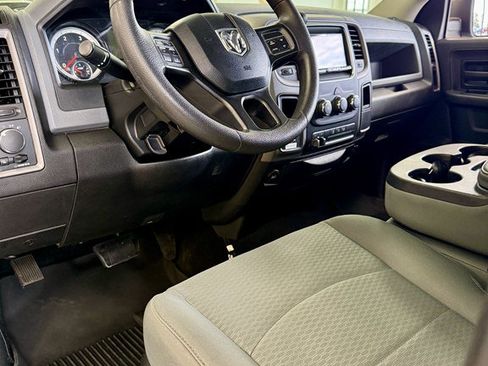 Used 2018 RAM 2500 Tradesman w/ Chrome Appearance Group RWD image 13