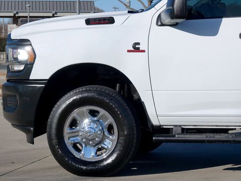 Used 2024 RAM 2500 Tradesman AWD/4WD image 11