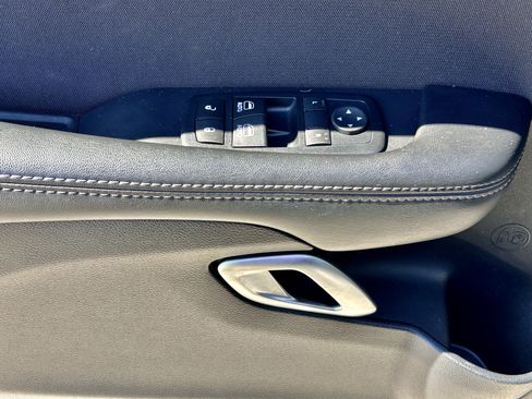 Used 2017 Dodge Challenger SXT w/ Driver Convenience Group image 19