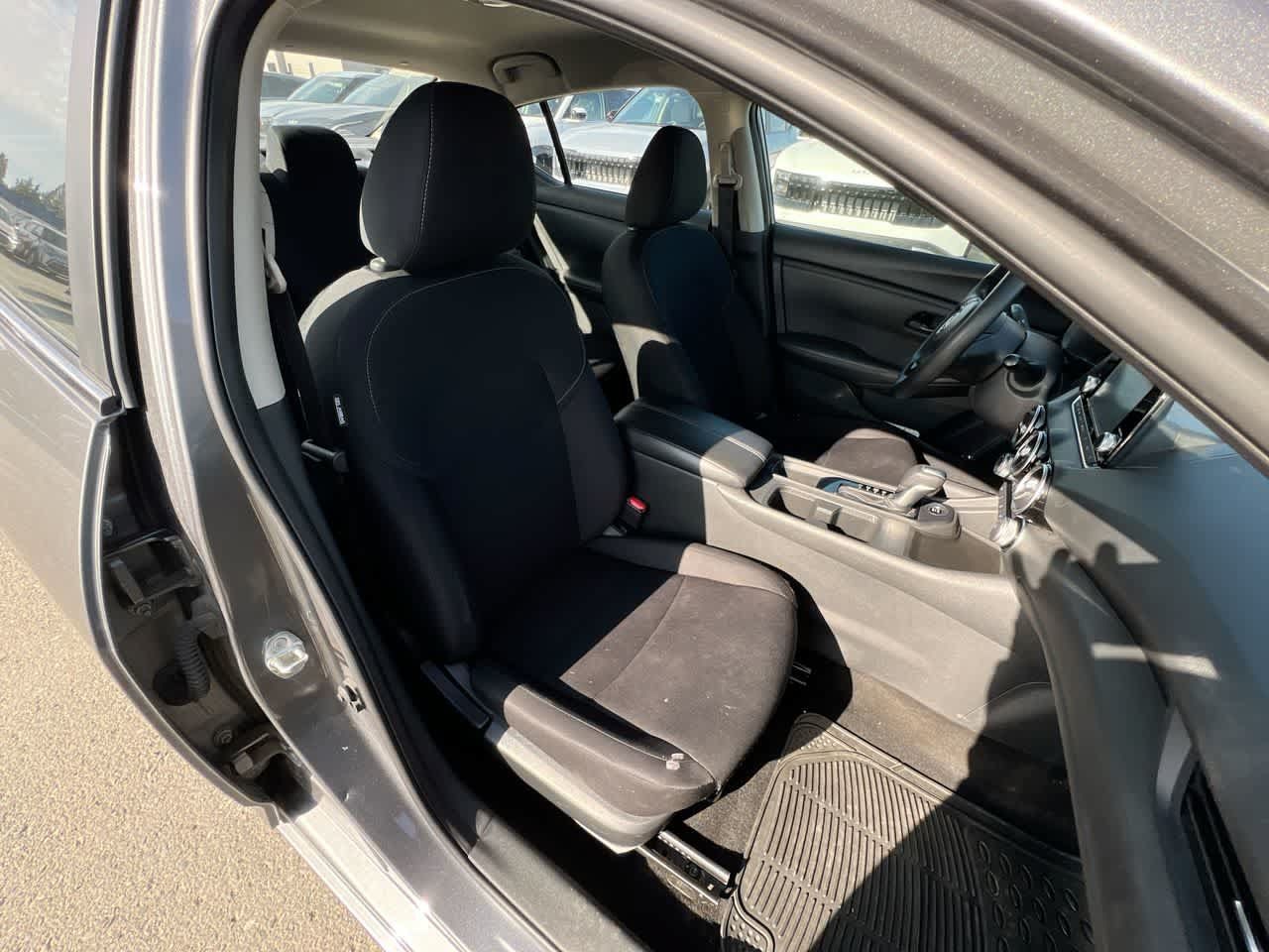 Used 2024 Nissan Sentra S FWD image 28