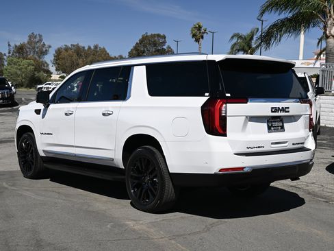 New 2026 GMC Yukon XL Elevation w/ Elevation Premium Package image 7