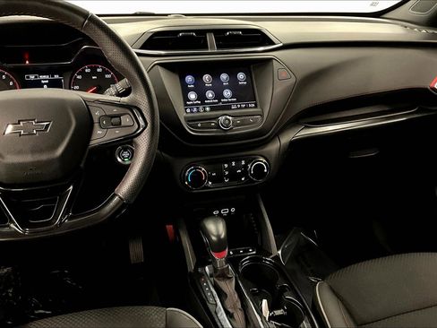 Used 2023 Chevrolet TrailBlazer RS FWD image 7