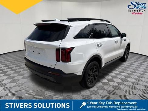Used 2023 Kia Sorento S w/ Panoramic Sunroof Package AWD/4WD image 7