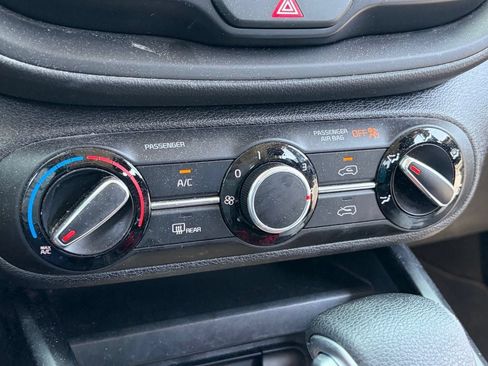 Used 2020 Kia Soul LX FWD image 7