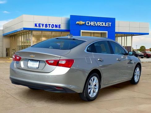 Used 2024 Chevrolet Malibu LT FWD image 3