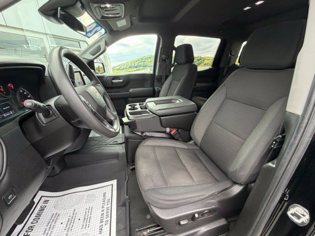 Certified 2024 Chevrolet Silverado 1500 Custom w/ Turbomax Blackout Package AWD/4WD image 31