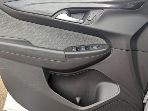 Used 2025 Chevrolet TrailBlazer LT image 16