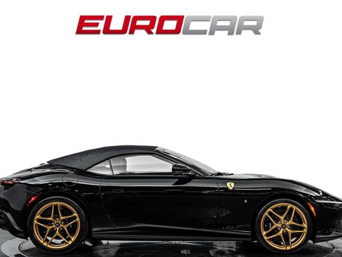 Used 2026 Ferrari Roma Spider RWD image 7