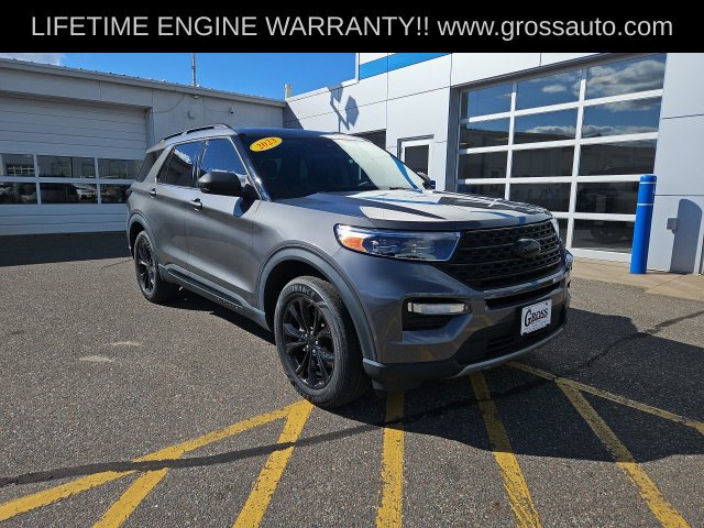 Used 2023 Ford Explorer XLT w/ Equipment Group 202A AWD/4WD image 2