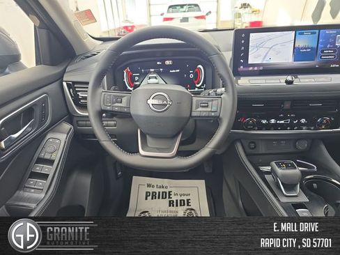 New 2026 Nissan Rogue Platinum w/ Platinum Premium Package AWD/4WD image 13
