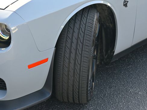 Used 2020 Dodge Challenger SRT Hellcat Redeye image 33