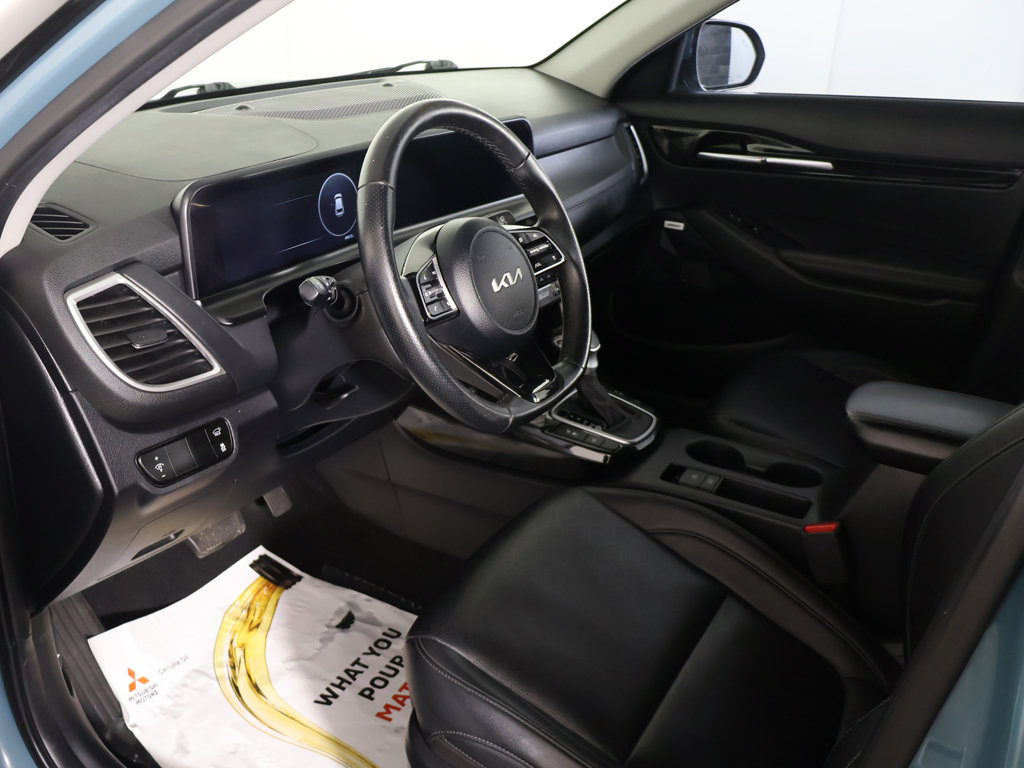 Used 2024 Kia Seltos SX w/ SX Sunroof Package AWD/4WD image 22